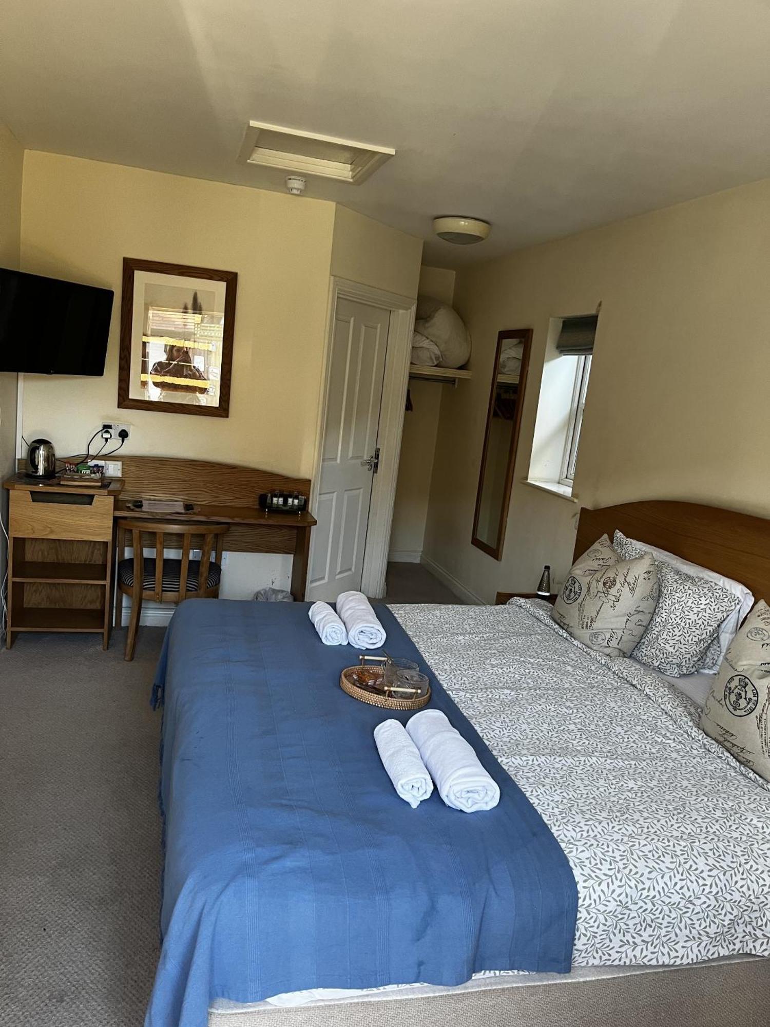 The Cherry Tree Abingdon-on-Thames Extérieur photo